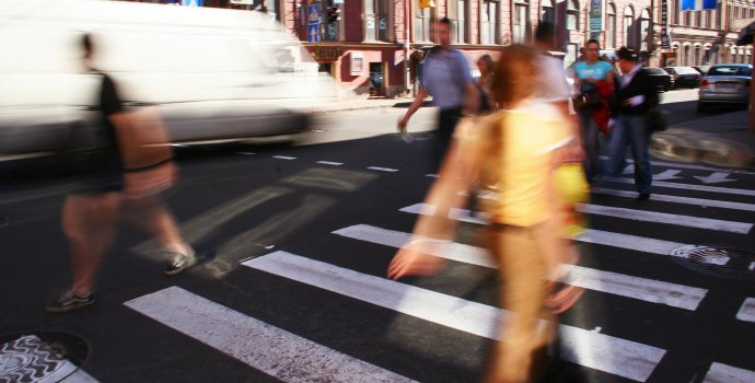 Nůžky se rozvírají, chudí se mají hůř, bohatší zas lépe