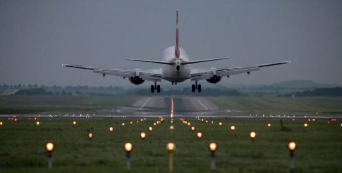 V letadlech už nebude nutné vypínat mobily