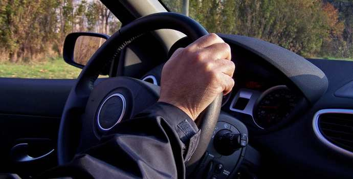 Povinné ručení: Proč je povinné a co se změnilo od ledna 2015?