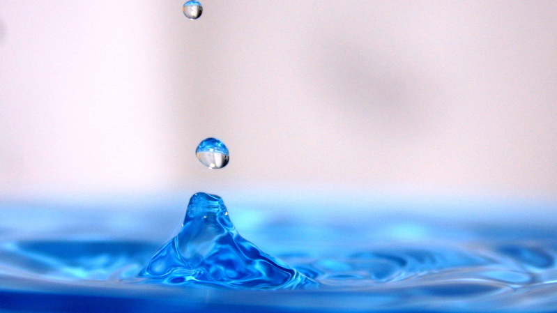 Na vodě můžete ušetřit nemalé peníze, jak na to?