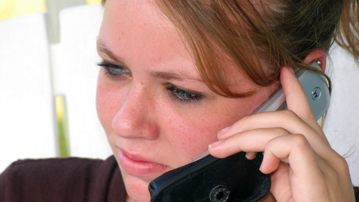 Smlouvu lze dnes uzavřít i po telefonu, pozor na to co vyslovíte