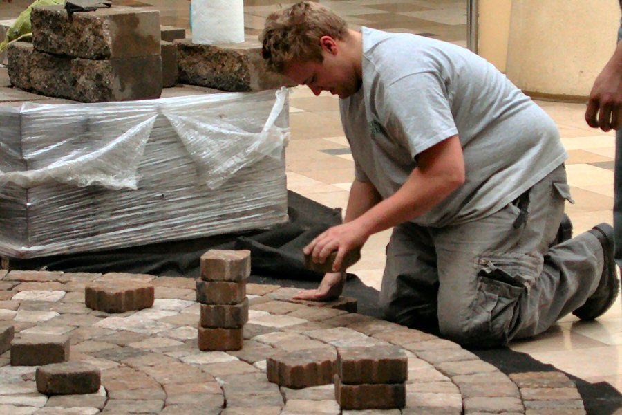 Srovnání: Nezlevňují jen hypotéky, ale také úvěry ze stavebního spoření