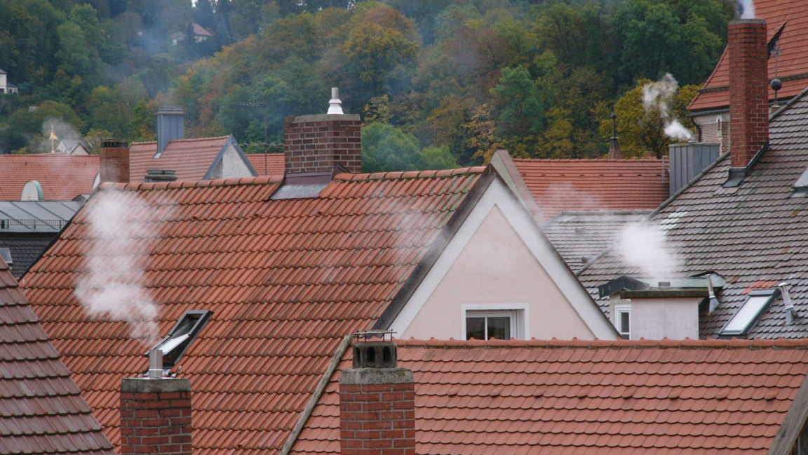 Topná sezóna začala dříve, někdo si připlatí, jiným náklady nestoupnou