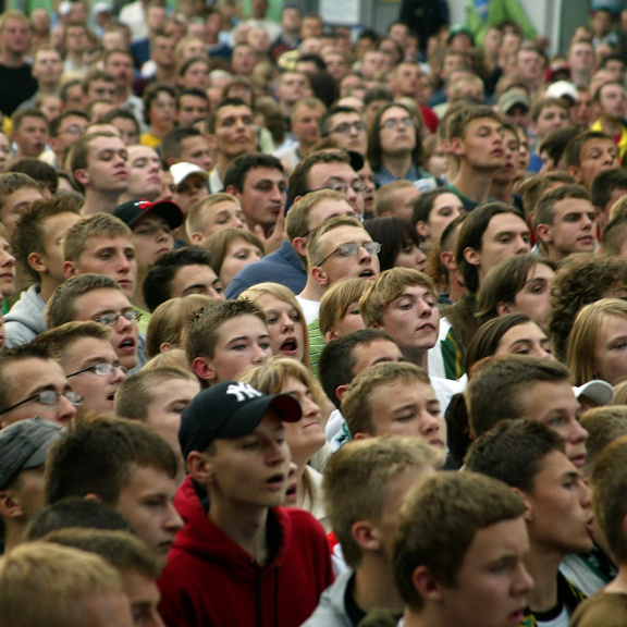 Kde mají vzít mladí peníze na první bydlení?