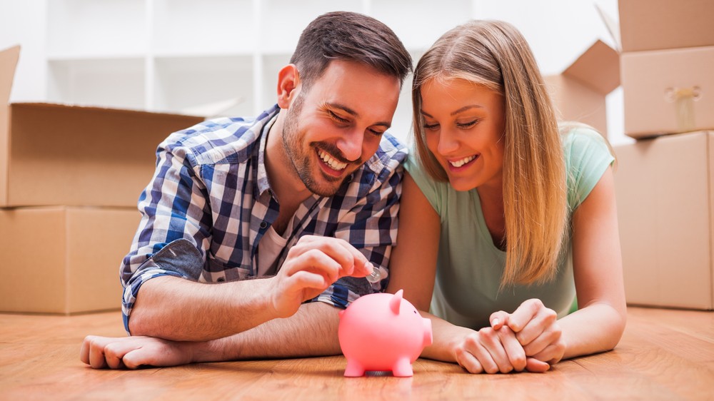 Zapomněli jste na stavební spoření a v prosinci nemáte volných 20 tisíc. Má smysl to řešit?