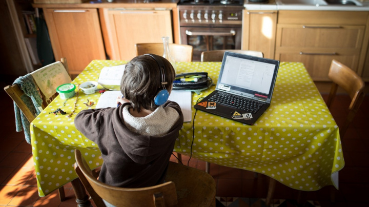 Prodej počítačů láme rekordy. Pomohla tomu koronakrize