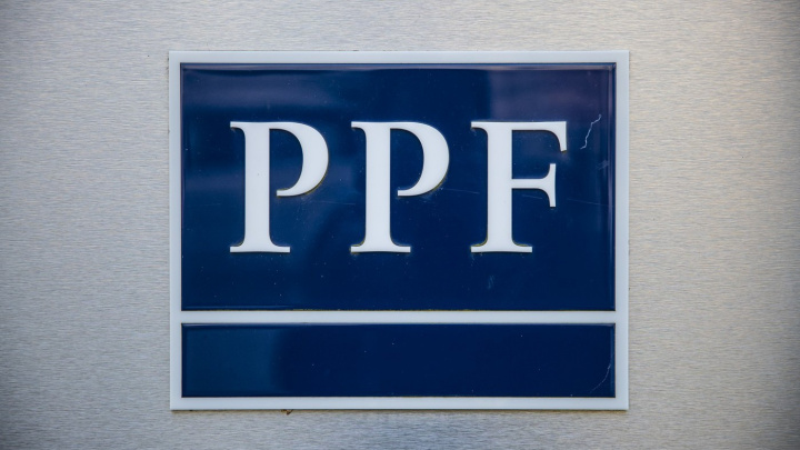 PPF přepisuje dějiny: Rekordní miliardy, luxusní hotely a nečekaná výměna šéfa