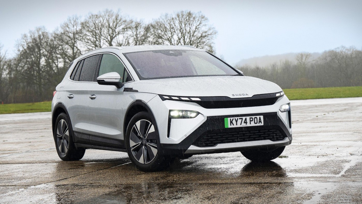 Evropa má nového krále elektrovozů: Škoda na vrcholu, Tesla se řítí ke dnu