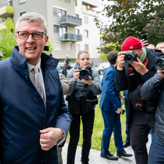 Emisní povolenky? Možná se vám žití nezdraží, budoucí vládní strany slibují