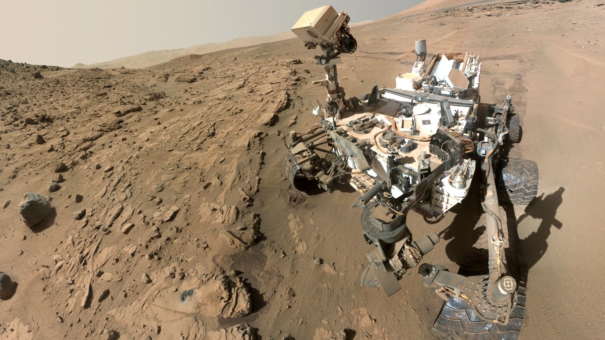Curiosity slaví marsovské výročí