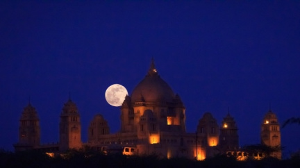 Zač je toho superměsíc