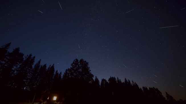 V noci vrcholil meteorický roj Perseidy