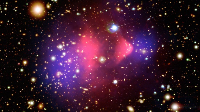 Vesmírem prostupuje záhadná hmota. Fyzici ji chtějí hledat pomocí GPS