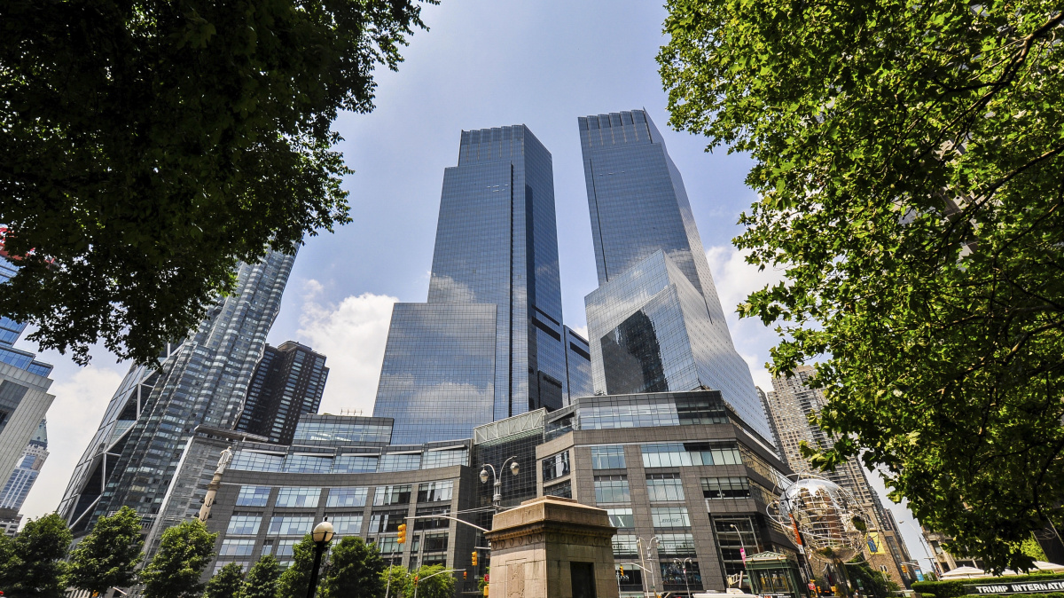 V New Yorku omezí noční osvětlení. Umírají kvůli němu tažní ptáci