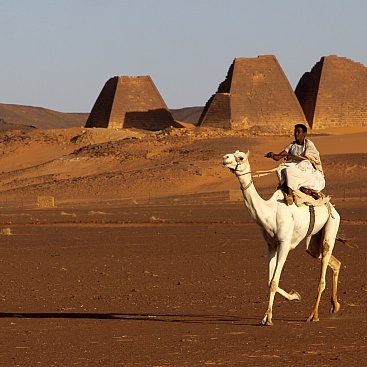Núbijské pyramidy prozrazují z ptačí perspektivy svá tajemství