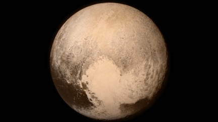 Pluto odkrývá svou tvář. Je rozmanitější, než jsme čekali