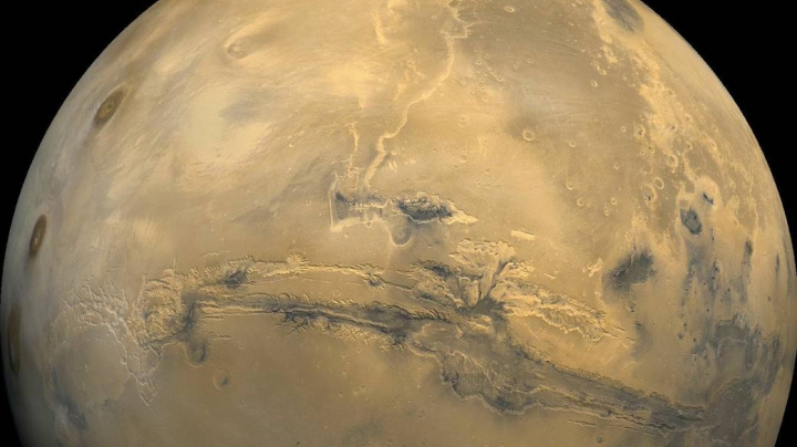 Přeskočme Měsíc, jdeme rovnou na Mars! Trump mění priority NASA