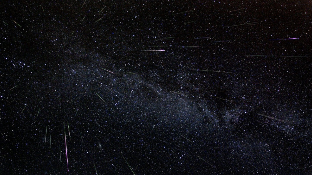 Padající hvězdy vám unikly? Ukážeme vám je, něco si přejte!