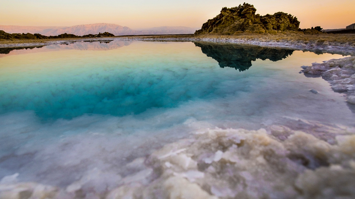 Život v Mrtvém moři: Výzkum extrémních prostředí na Zemi