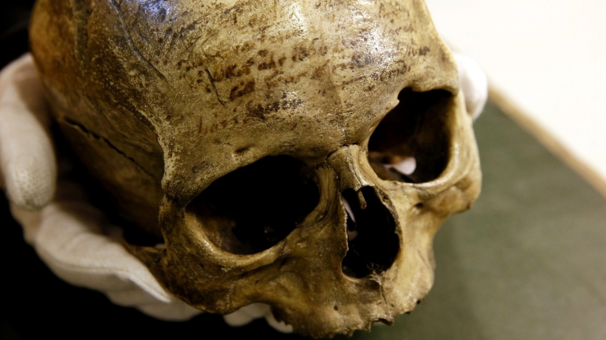 Vědci zkoumají Descartovu lebku. Objeví 'pahrbek geniality'?