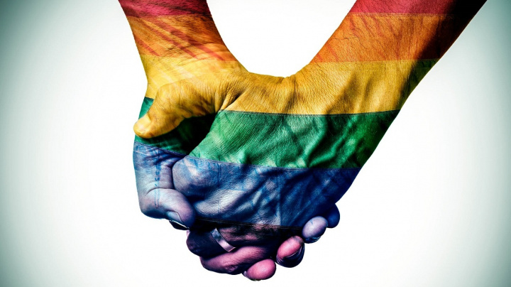 'Taťka a mamka' jako prototyp homosexuálního vztahu? Nesmysl, zjistili čeští vědci