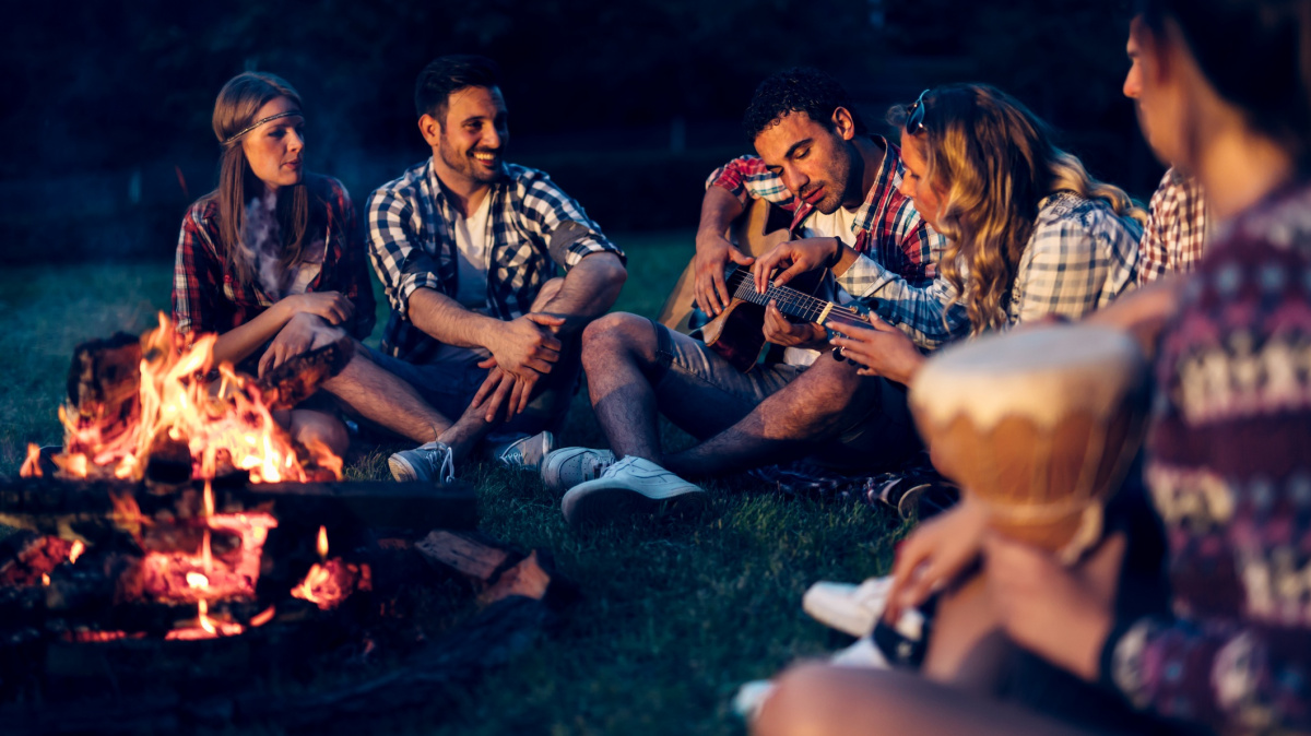 Dobří vypravěči mají větší šanci na vztah, potvrdila studie