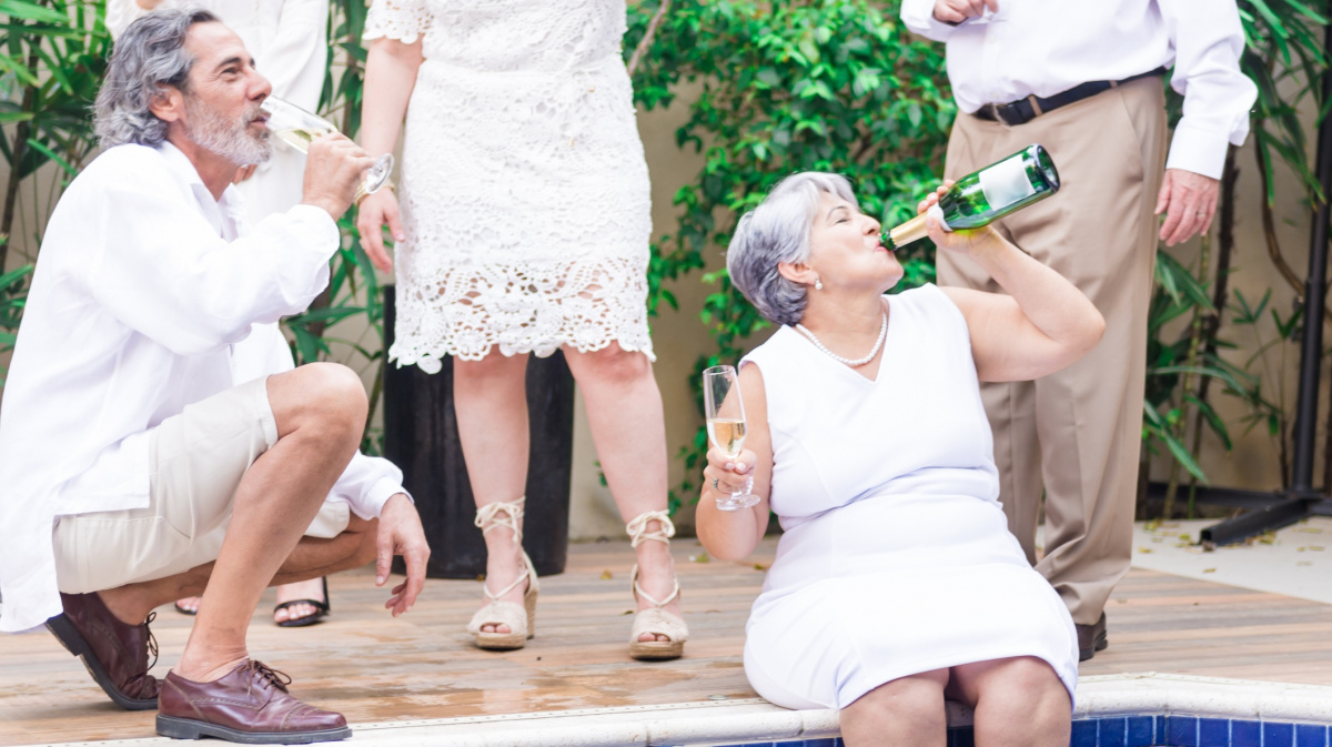 Alkohol usnadňuje mluvení v cizím jazyce