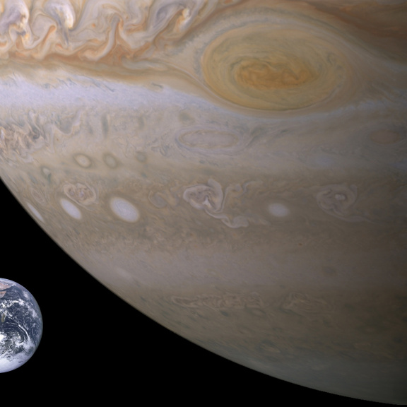 Země je kulatá, ale Jupiter byl placatý, ukázaly simulace