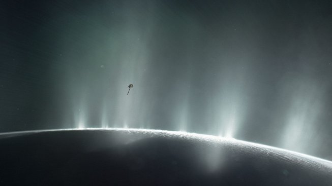 Výsledek obrázku pro měsíc Enceladus