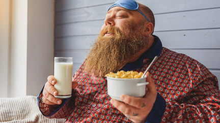 Chcete zhubnout, snídejte později, tvrdí okrajová studie