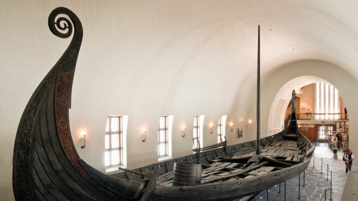 Vikingové možná masově vyráběli dehet. Mohl pomoci jejich dominanci na moři