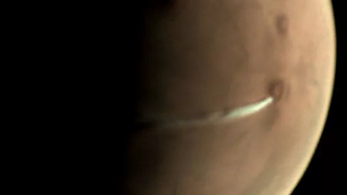 Marťanský vulkán 'zadoutnal', o projev vulkanismu však nejde