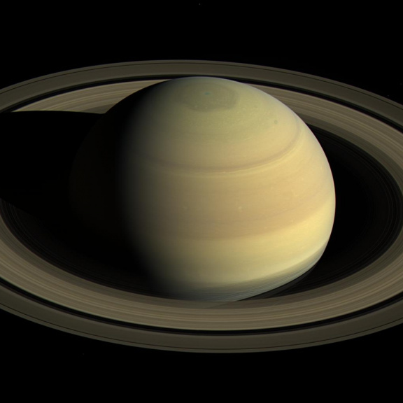 Saturn ztrácí prstence. Zmizet by mohly už do 100 milionů let