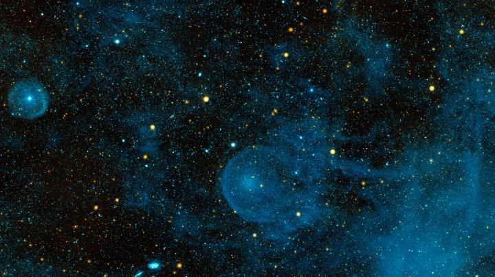 Astronomové podruhé zachytili opakující se signály z jiné galaxie