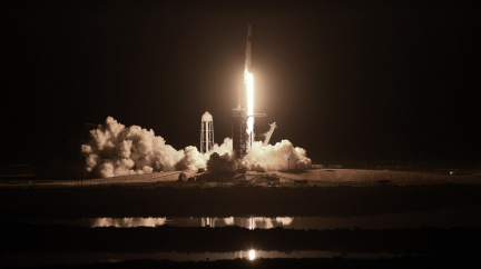 Amerika se vrací do kosmu: SpaceX vypustila první modul pro posádku