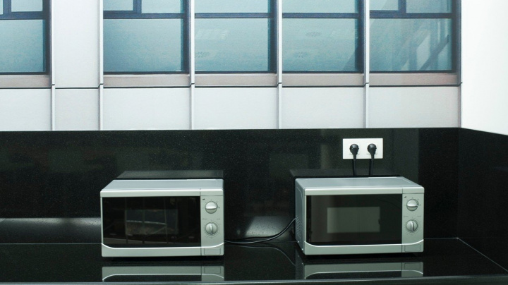 Plazma v mikrovlnce, 1. díl: O plazmatu a bizarních pokusech s mikrovlnkami