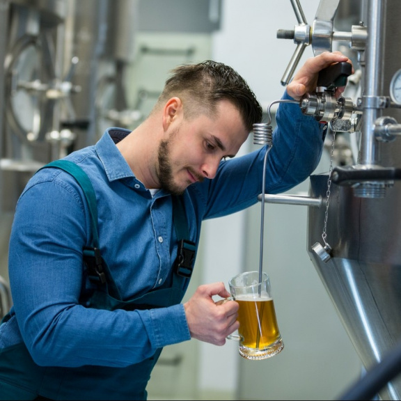 V čem je nealkoholické pivo zdravé a na co si dát pozor?