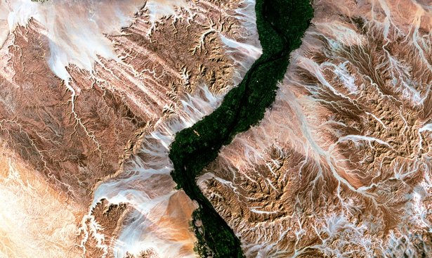 profimedia-0102215554nile satellite