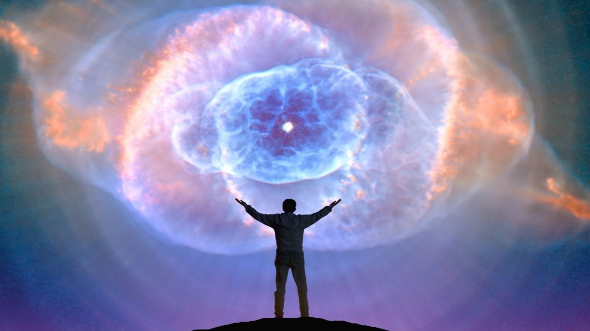 Uvidíme výbuch supernovy? Rudá hvězda zlověstně potemněla