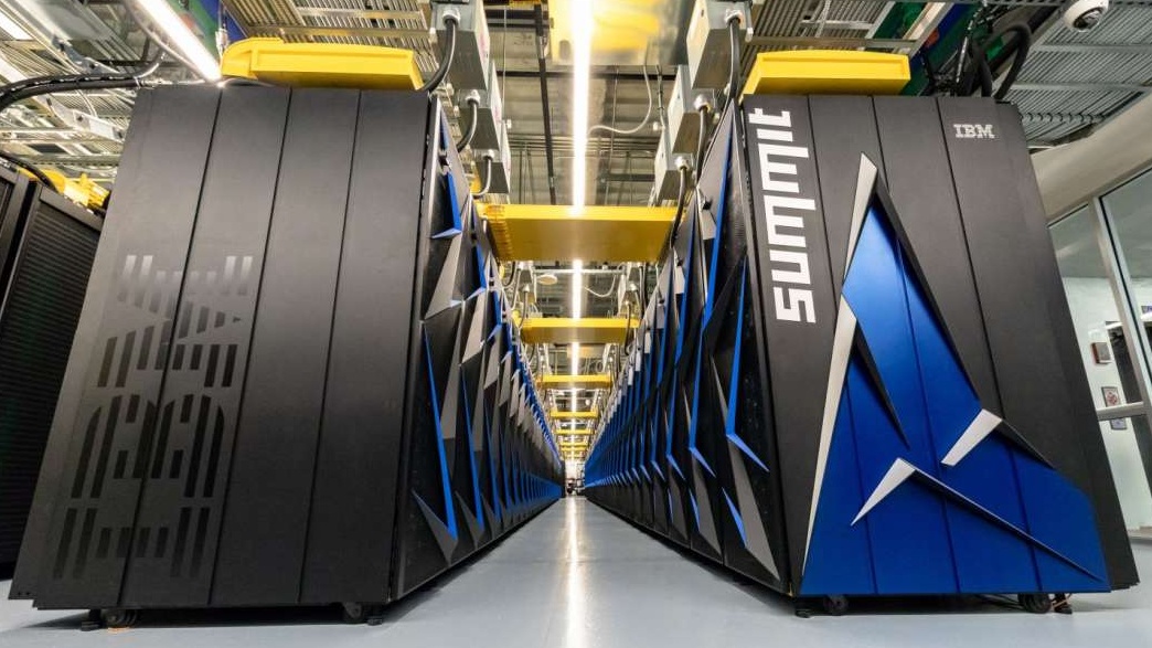 Nejvýkonnější počítač světa nasazen proti koronaviru