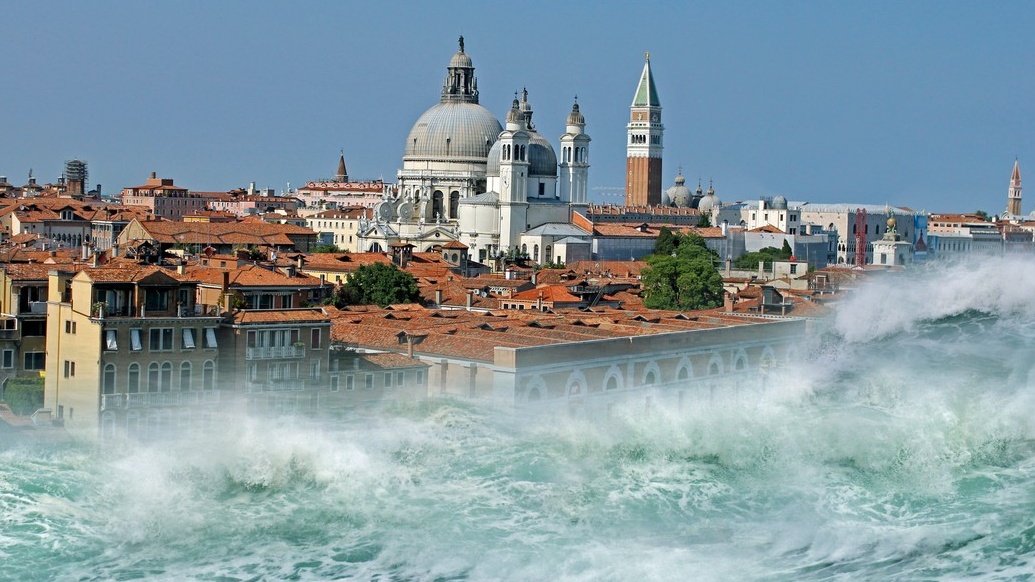 Pandemie může být jako tsunami. Druhá vlna bývá největší