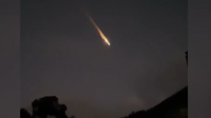 Aktualizováno: Padající ruská raketa rozzářila oblohu a šokovala Australany