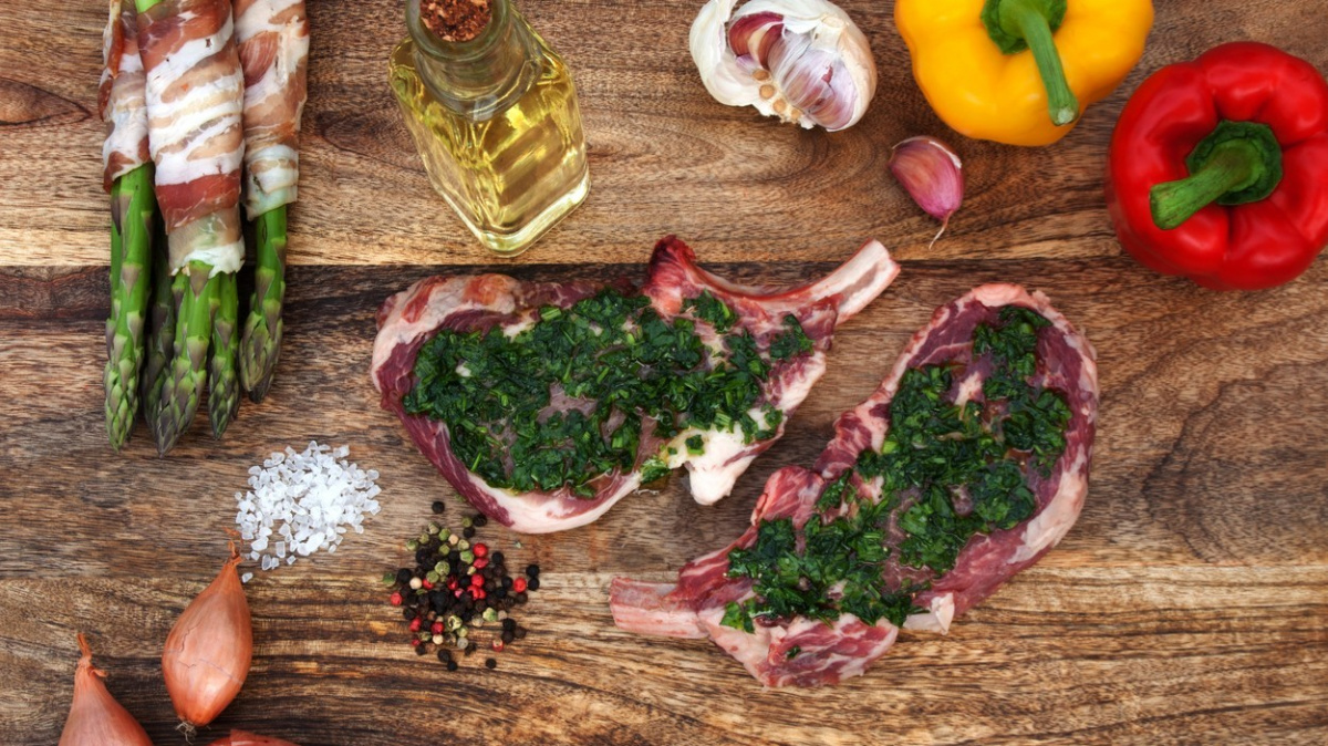 Přejídáte se červeným masem? Můžete si zkrátit život