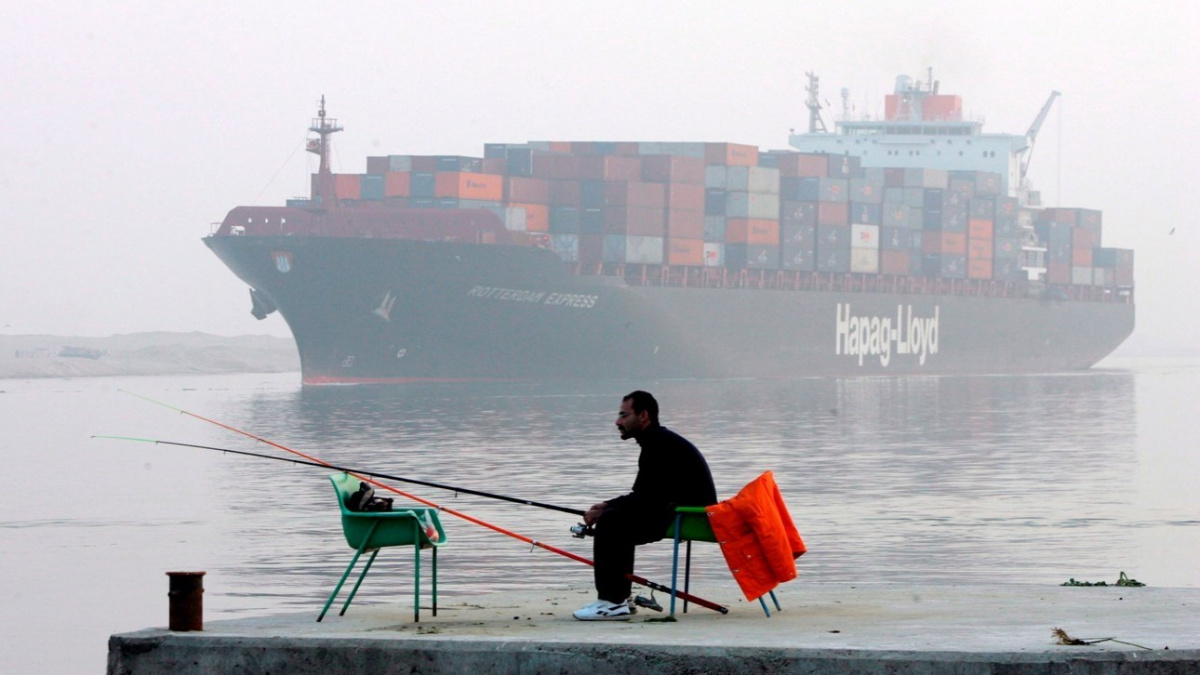 Za řetězci korporací se táhne obří uhlíková stopa