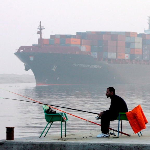 Za řetězci korporací se táhne obří uhlíková stopa