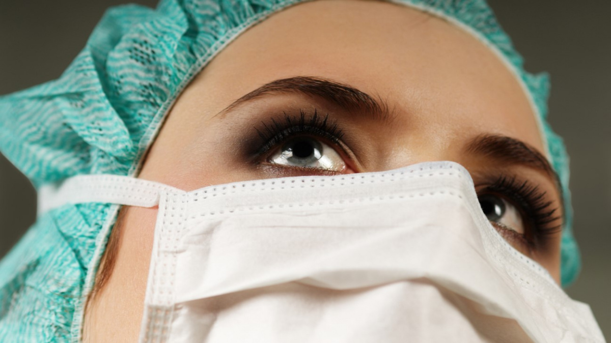 Dva grafy, které vám ukážou, jak chrání vakcíny proti covidu