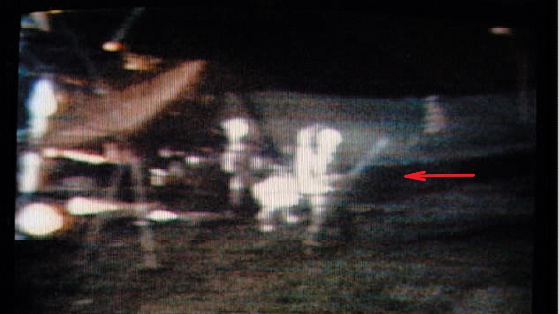 Bez greenu a kráter místo jamky. Před 50 lety se hrál golf na Měsíci