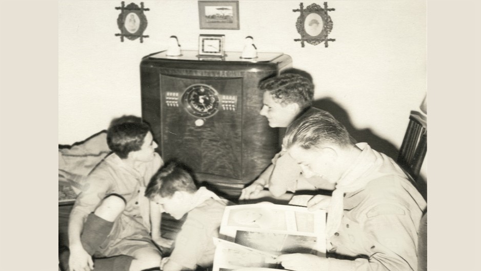Distanční výuka v roce 1937: Praskající rádio bylo zábavnější než rychlý internet