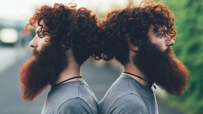 Každé čtyřicáté dítě teď pochází z dvojčat. To je nejvíc v historii lidstva