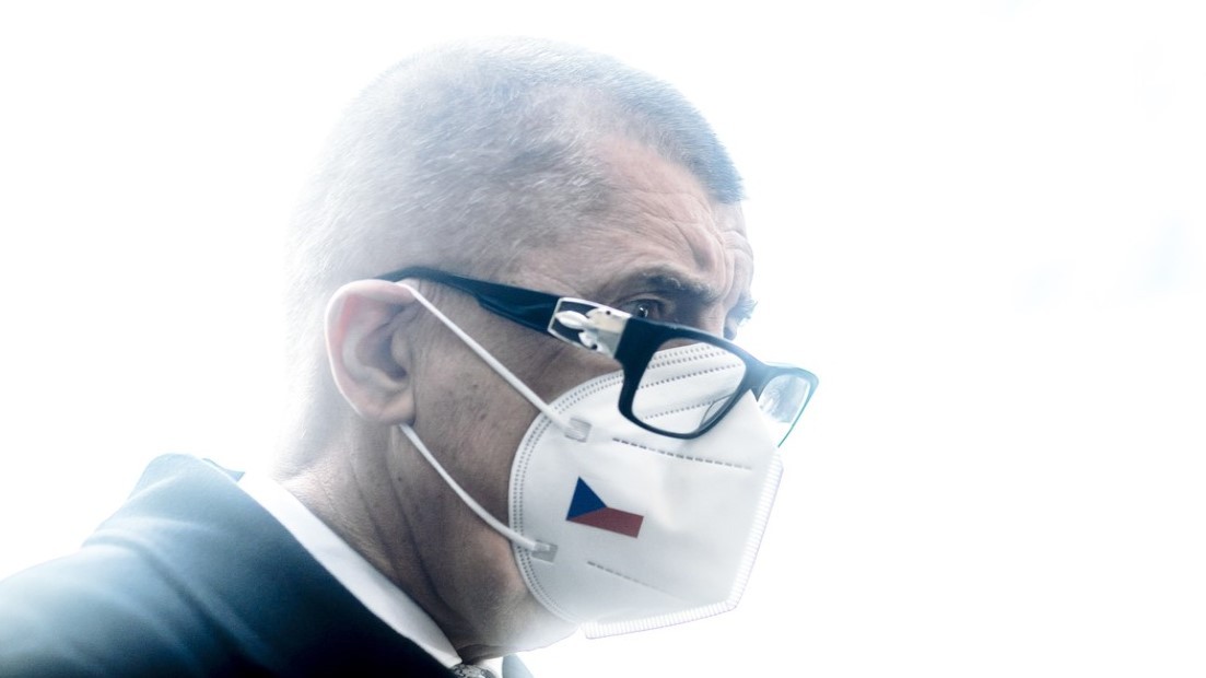 Před Babišovým 'hitem proti covidu' evropský regulátor varuje